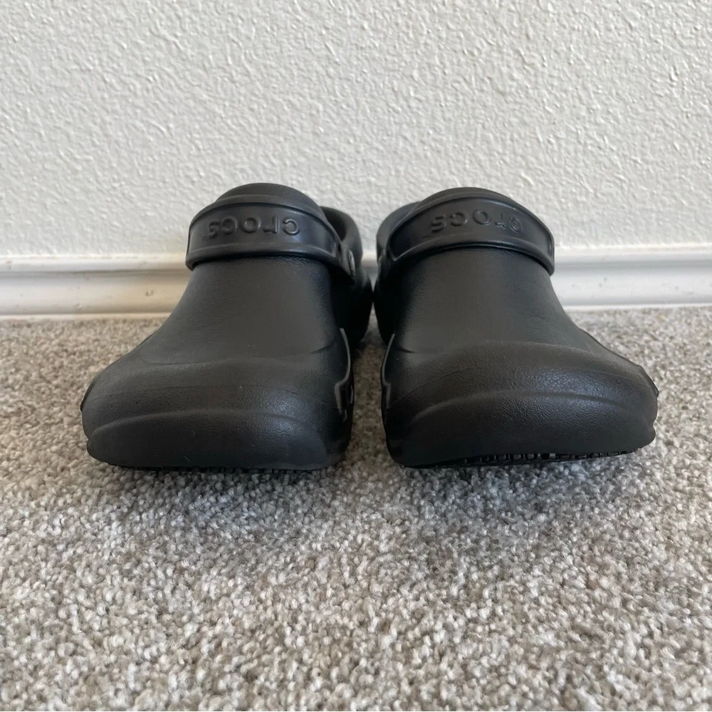 CROCS Bistro Clogs Men’s Size 11 Black Slip Resistant Comfort Work Shoes